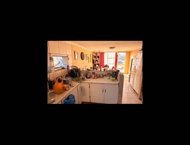 4 BEDROOM HOUSE FOR SALE IN NORKEM PARK